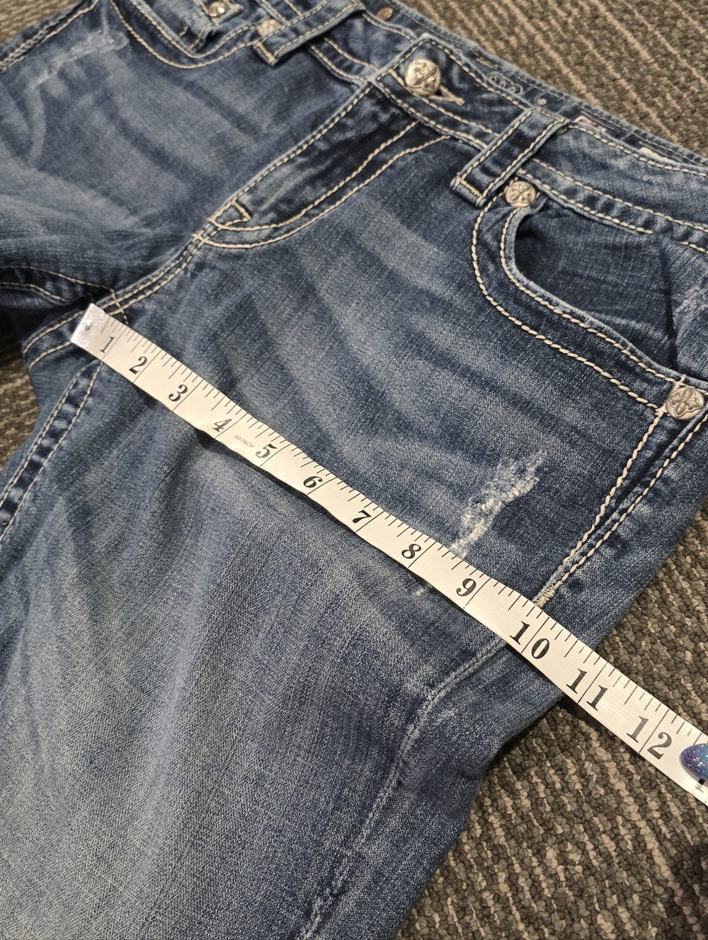 Miss Me Embellished Bermuda Denim Shorts Size 32 - Picture 10 of 13
